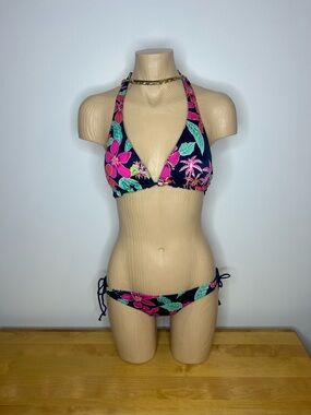 Billabong Navy base Halter Bikini with Pink Floral & blooms ❤️L-S